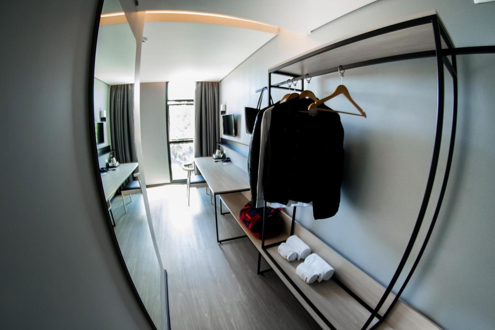 Naalt Hotel Joinville Eksteriør bilde