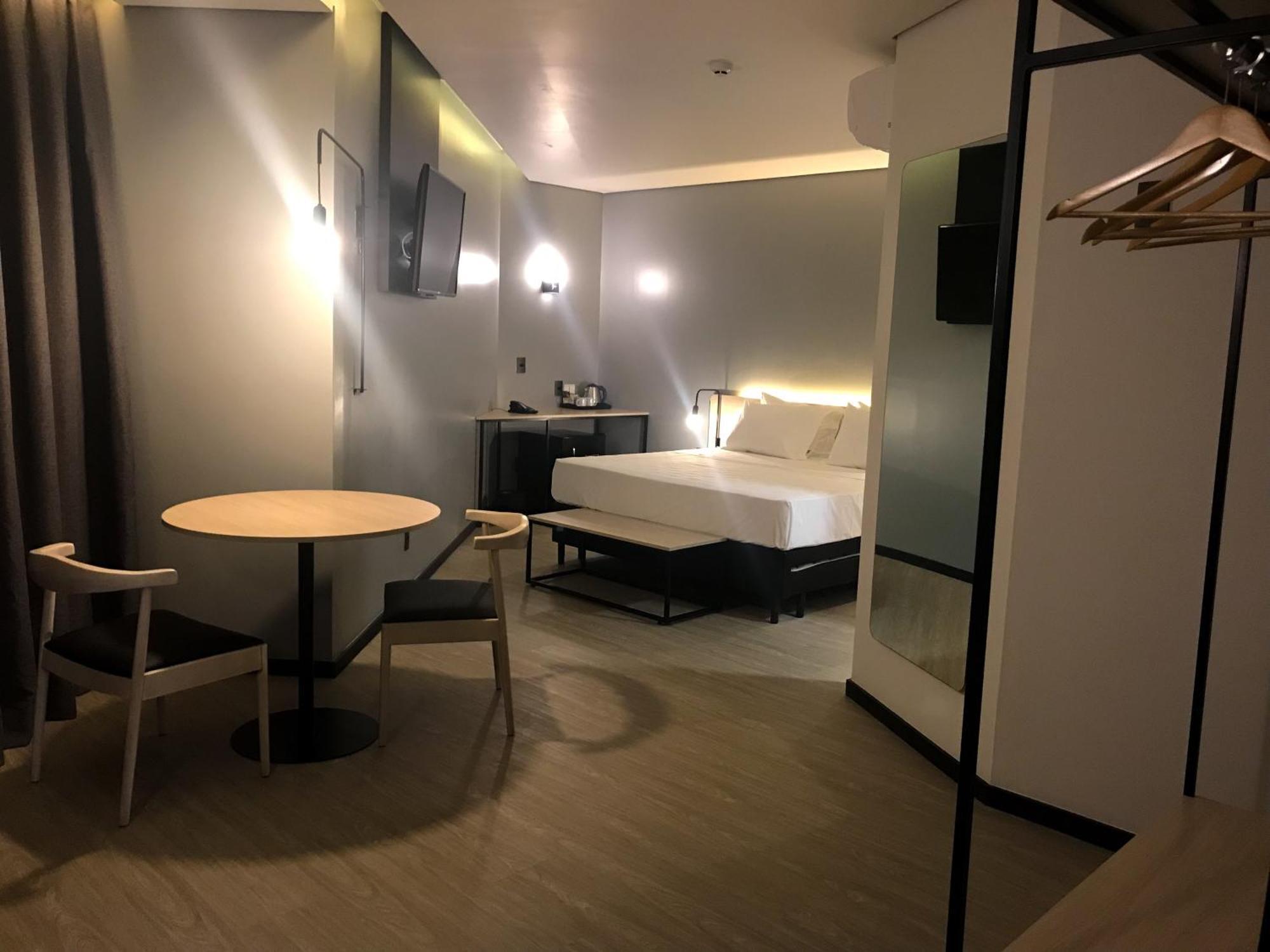 Naalt Hotel Joinville Eksteriør bilde
